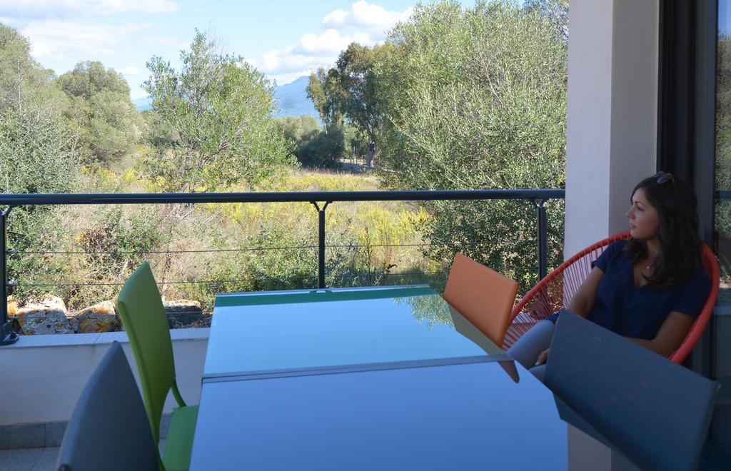 Les Terrasses Du Grand Large Aparthotel Порто Поло Екстериор снимка